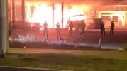 Batman'da eski benzinlikte gece yarısı yangını çıktı