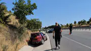 Balıkesir yolunda süt kamyonuyla çarpışan otomobilin sürücüsü yaşamını yitirdi