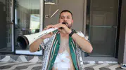 Aydınlı müzisyen ameliyattan iki gün sonra zurnasını eline aldı