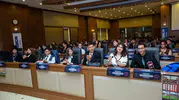 Bursalı gençler meclis sıralarına oturdu