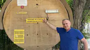Kadıköy’ün ortasında devasa bal kovanı sürprizi