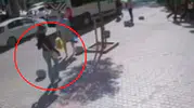 Bursa'da kontrolden çıkan taksi avukatı altına alarak sürükledi