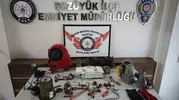 Bozüyük’te metruk binayı soymaya çalışan iki kişi yakalandı