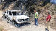 Fethiye’de kamyonet yangını ormana sıçradı