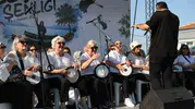 Eskikaraağaç leylekleri bu hafta sonu binlerce ziyaretçiyi ağırladı