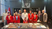 Osmaneli’nin gurur tablosu belediyede ağırlandı