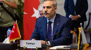 Hakan Fidan Kahire’de bölgesel iş birliği masasına oturdu