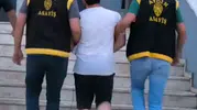 Kuşadası polisi 25 yıl aranan uyuşturucu satıcısını yakaladı