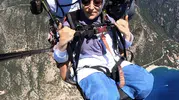 Yürüme engelli Münife Karadaş gökyüzüyle buluştu