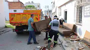 Mersin'de tek başına yaşayan engelli vatandaşın evi temizlendi
