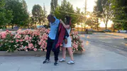 Mezuniyet sevincini babasıyla paylaştı