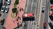Büyükçekmece’de yangın yerine giden itfaiye aracı yolda devrildi
