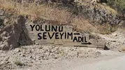 Dikili'de bozuk yol isyanı sürüyor