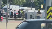 Kağıthane'de acil vakaya giden ambulans motosikletle çarpıştı