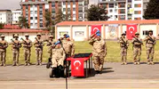 Bir babanın askerlik hayali kışlada gerçek oldu