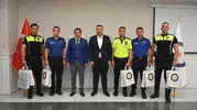 Sınava yetişemeyen öğrenciye polis desteği ödül getirdi