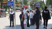 Sakarya’da dolmuş seferleri saat başı Vatandaş durakta mahsur