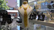 Düğünlerde yeni moda 600 bin liralık altın kravatlar