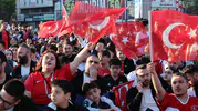 Bağcılar’da sabahın ilk ışıklarında milli heyecan yaşandı