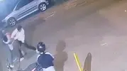 Çorlu sokaklarında bıçaklı kavga kameraya yansıdı