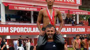 Denizlili genç güreşçi Kırkpınar kürsüsünde tarih yazdı