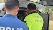 Kimlik kontrolüne kızan baba polise zor anlar yaşattı