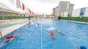Mersin'de ücretsiz yüzme kursu dönemi başladı