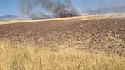 Bingöl’de anız yangınına müdahale eden ekipler zor anlar yaşadı