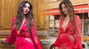 Melisa Aslı Pamuk Paris Moda Haftası'ndaki iddialı stiliyle gündeme oturdu