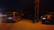 Karapınar kavşağında kamyonetler çarpıştı