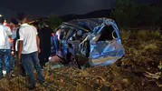 Gercüş yolunda savrulan otomobil hurdaya döndü sürücü mucize eseri kurtuldu