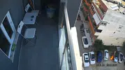 Antalya’da yanan motosikletini diğer araçlara zarar gelmesin diye sürükledi