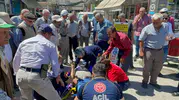 Karaman'daki kazada sedyeye alınan sürücüye vatandaştan ilginç uyarı