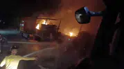 Lapseki yolunda seyir halindeki tırın dorsesi küle döndü