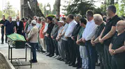Diş tedavisi sırasında hayatını kaybeden 8 yaşındaki Ela toprağa verildi