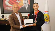 Erzurumlu genç güreşçi ilçe belediyesinden tam destek aldı