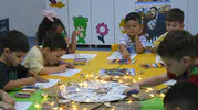 Kuşadası'nda çocuklar tatili Salvador Dali ile boyuyor