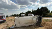 Konya'da tarım işçilerini taşıyan minibüs yoldan çıkarak devrildi
