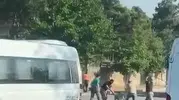 Gebze trafiğinde sopalı saldırı kamerada