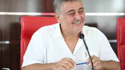 İki Aksu belediyesi hizmetleri birleştirmek için el sıkıştı