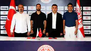 Antalyaspor iki tecrübeli ismi kadrosunda tuttu