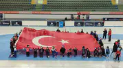 Palandöken'de buzun üzerinde 15 Temmuz anması