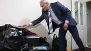 Sivaslı baba şehit oğlunun anısını kütüphaneyle yaşatıyor