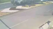 Aydın’da beton mikseri kazası güvenlik kamerasına yansıdı