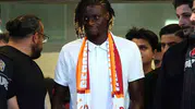 Galatasaray aradığı orta saha oyuncusunu Fransa’dan getirdi