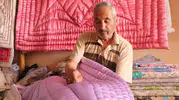 Burdur’un son yorgancısı çırak bulamadığı için tek başına direniyor