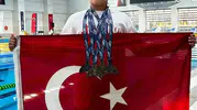 11 yaşındaki Karabüklü yüzücü dünya arenasını domine etti