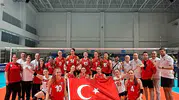Liseli voleybolcularımız dünya arenasında zirveye çıktı