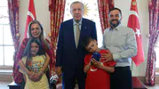 İngiliz çocuğun kekli barış mesajı İstanbul’a ulaştı