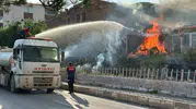 Bitlis Ahlat'ta iş yeri bahçesini alevler sardı